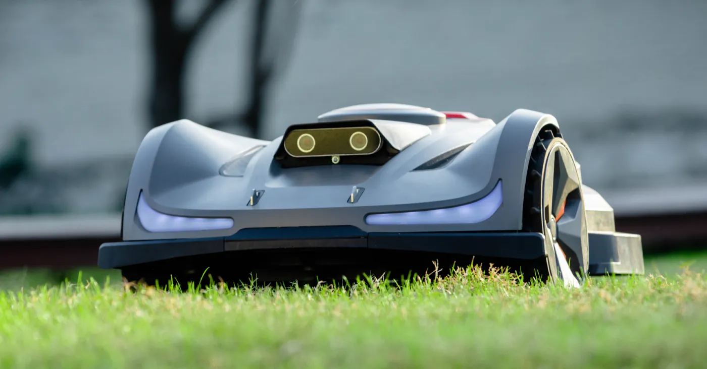 Robotas vejapjovė, atitinkanti visus poreikius: kaip &bdquo;Orion X7&ldquo; i&scaron;pildo savo pažadą