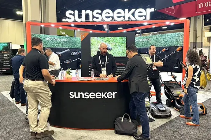 „Sunseeker“ Peržengia Ribas Su Belaide Išmaniąja Vejapjove „Elevate“ Konferencijoje